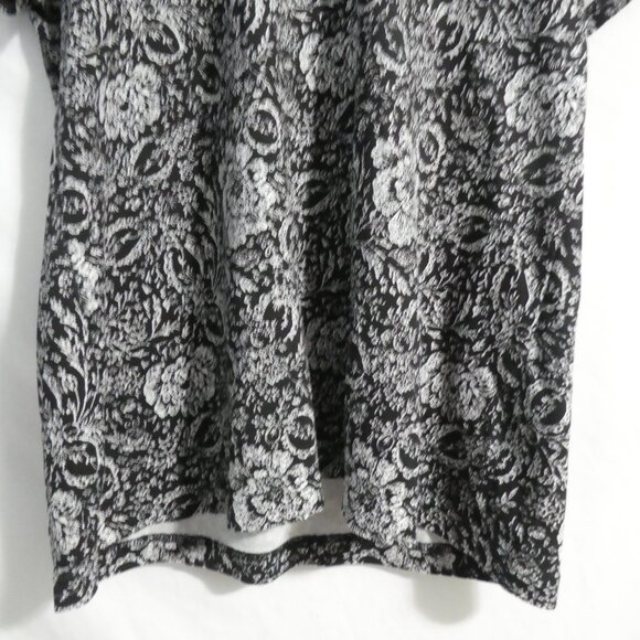 CROFT & BARROW Classic Tee | large | Floral Short Sleeve Black and White T-Shirt - Picture 6 of 15